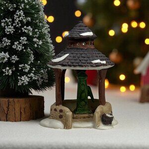 Dept 56 Village Well Dickens Village Christmas Accessory Loose Figurine - 1987